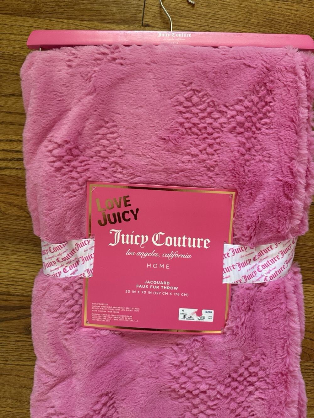New Juicy Couture Pink Blanket Embossed 50x70 Thick Throw Decor